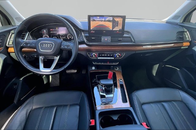 Used 2023 Audi Q5 2.0T Premium Plus w/ Premium Plus Package AWD/4WD image 15