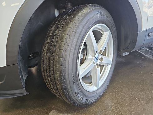 Used 2018 Ford Explorer FWD image 29