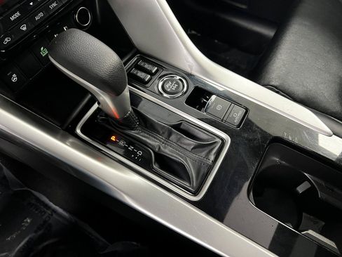 Used 2024 Mitsubishi Eclipse Cross SEL AWD/4WD image 22