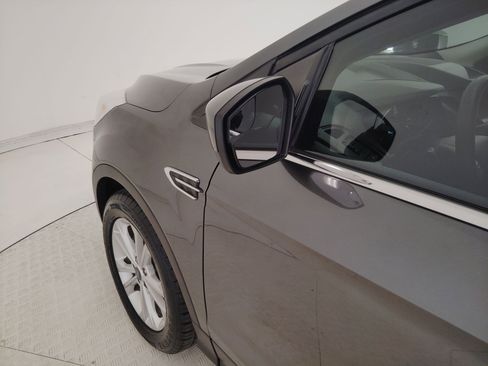 Used 2019 Ford Escape SE image 21