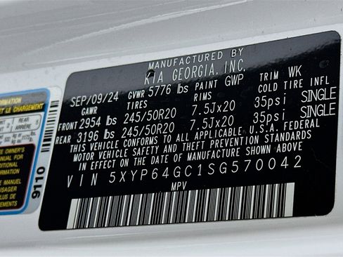 Used 2025 Kia Telluride S image 12