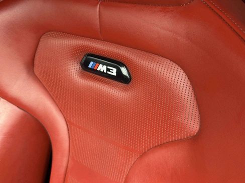 Used 2018 BMW M3 RWD image 18