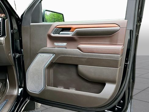 Used 2023 GMC Sierra 1500 Denali w/ Denali Reserve Package AWD/4WD image 23