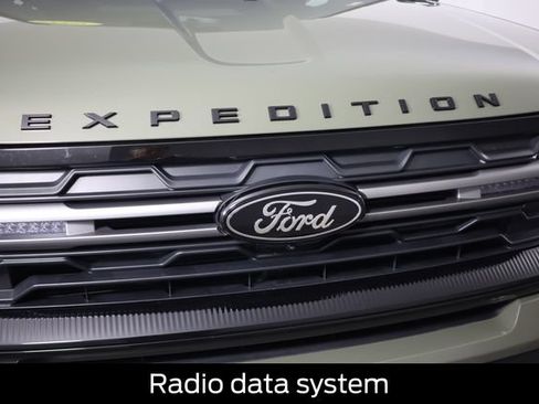 Used 2025 Ford Expedition Tremor AWD/4WD image 23