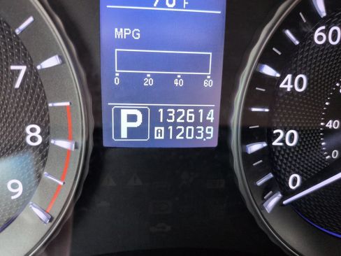 Used 2013 INFINITI M37 w/ Premium Pkg RWD image 17