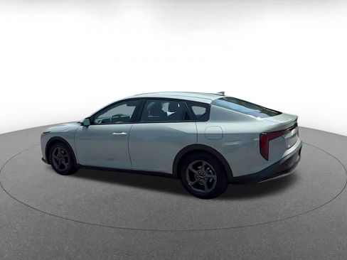 Used 2025 Kia K4 FWD image 12