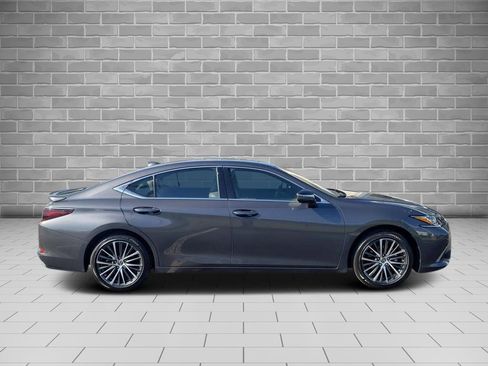 Used 2024 Lexus ES 350 w/ Premium Package image 4