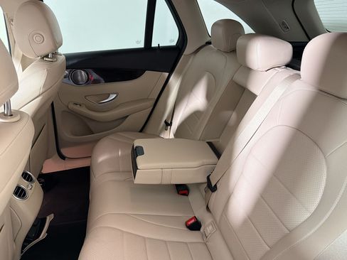 Used 2020 Mercedes-Benz GLC 300 image 28