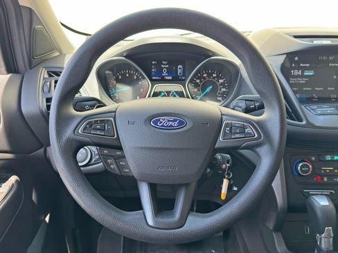 Used 2017 Ford Escape SE w/ Equipment Group 201A AWD/4WD image 17