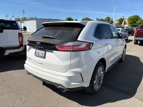 Used 2021 Ford Edge Titanium w/ Equipment Group 301A image 5