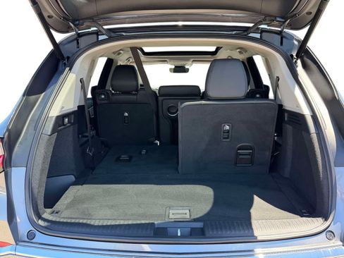 Used 2023 Acura MDX SH-AWD image 8