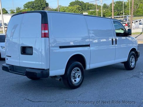 Used 2022 Chevrolet Express 2500 w/ Driver Convenience Package RWD image 5