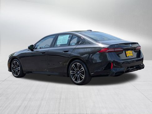 Used 2026 BMW 530i xDrive AWD/4WD image 5