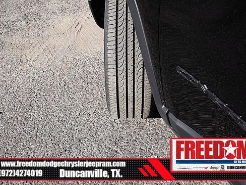 New 2026 Jeep Compass Latitude image 44