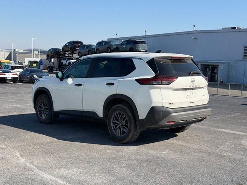 Used 2023 Nissan Rogue S image 7