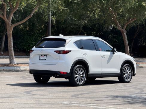Used 2020 MAZDA CX-5 Touring FWD image 3