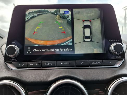 Used 2022 Nissan Sentra SR w/ SR Premium Package FWD image 27