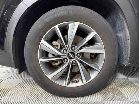 Used 2019 Hyundai Santa Fe SEL FWD image 20