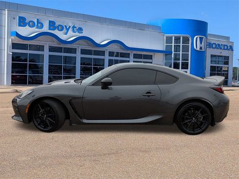 Used 2025 Toyota GR86 Premium image 2