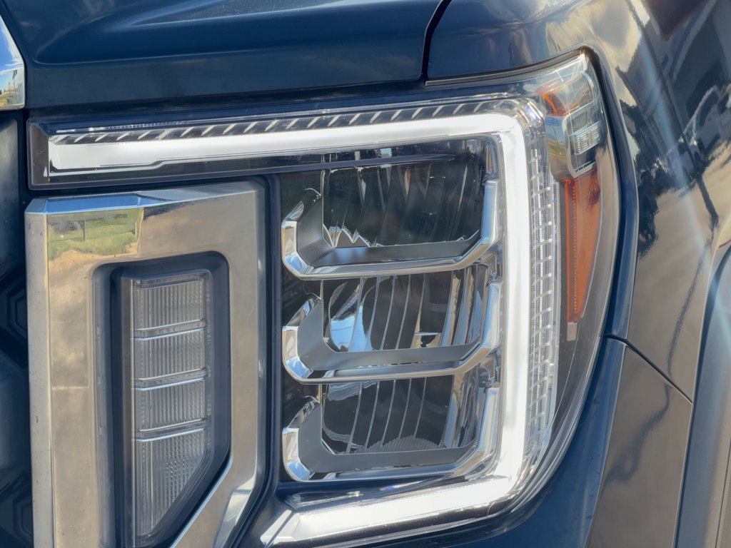 Used 2022 GMC Sierra 2500 Denali w/ Denali Ultimate Package AWD/4WD image 12