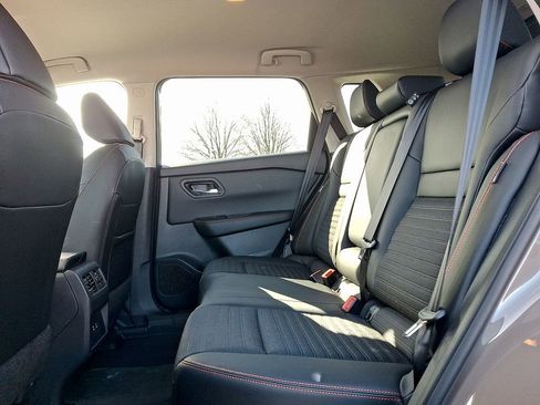 Used 2025 Nissan Rogue Rock Creek image 10