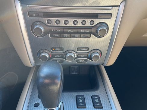 Used 2019 Nissan Pathfinder SL image 28