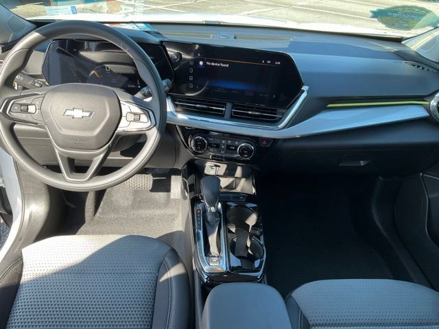 Certified 2026 Chevrolet Trax LT FWD image 4