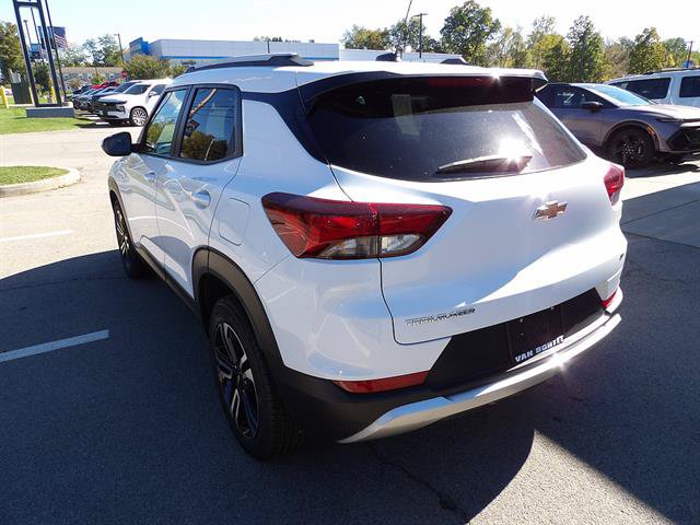 Certified 2023 Chevrolet TrailBlazer LT FWD image 3
