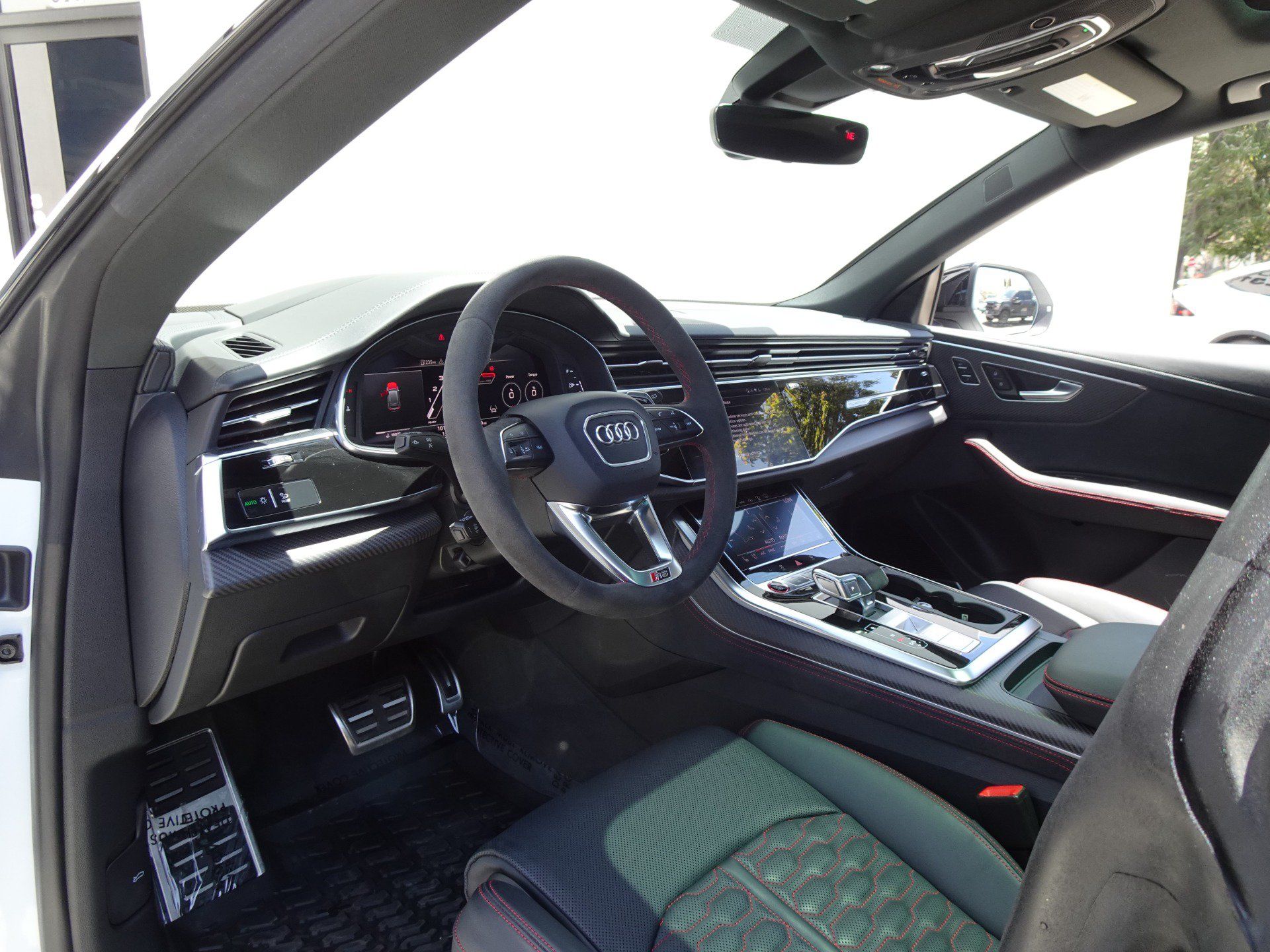 Used 2024 Audi RS Q8 AWD/4WD image 11