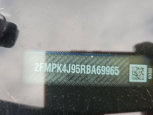 Used 2024 Ford Edge SEL image 9