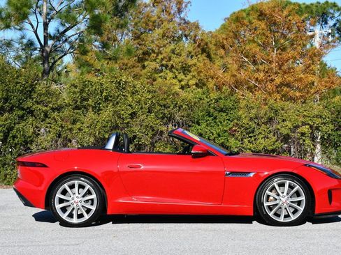 Used 2019 Jaguar F-TYPE Convertible image 7