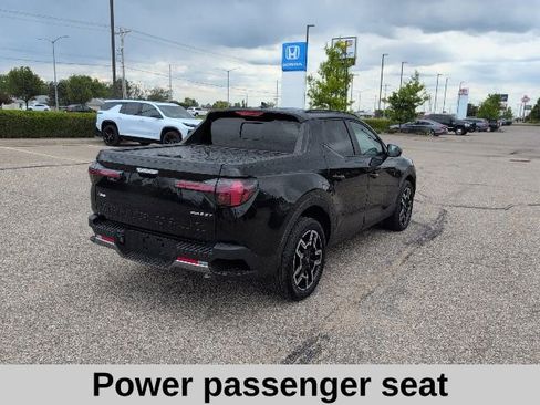 Used 2025 Hyundai Santa Cruz Limited AWD/4WD image 17
