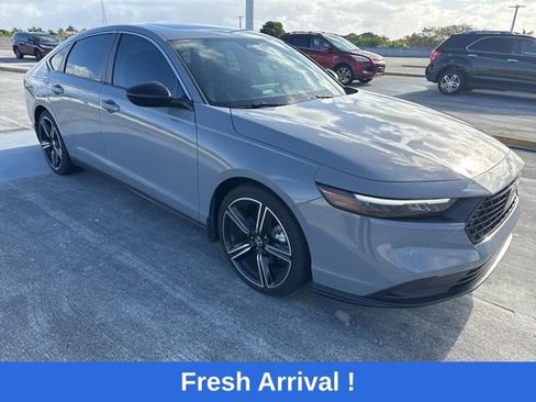 Used 2025 Honda Accord Sport image 13