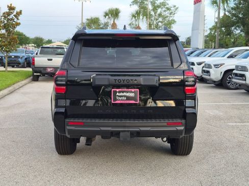 New 2026 Toyota 4Runner SR5 AWD/4WD image 7