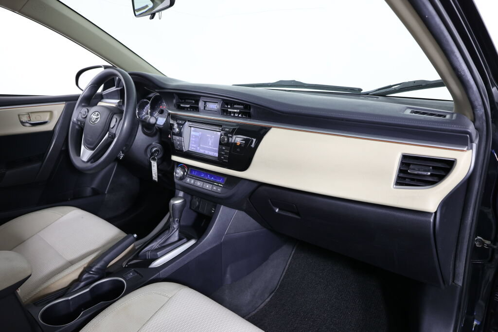 Used 2014 Toyota Corolla LE FWD image 23