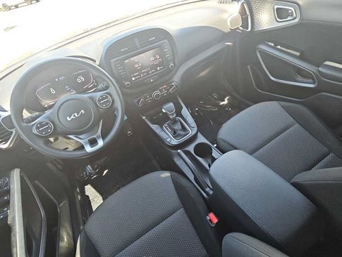 Used 2023 Kia Soul LX w/ Option Group 015 FWD image 22