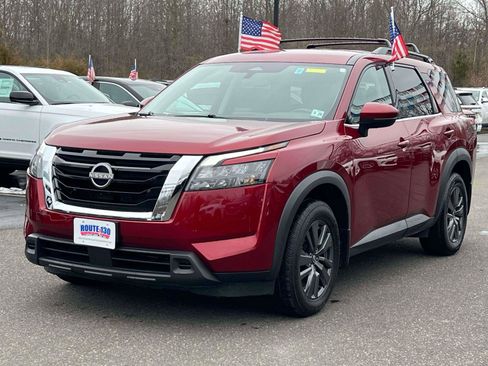 Used 2023 Nissan Pathfinder SV AWD/4WD image 32