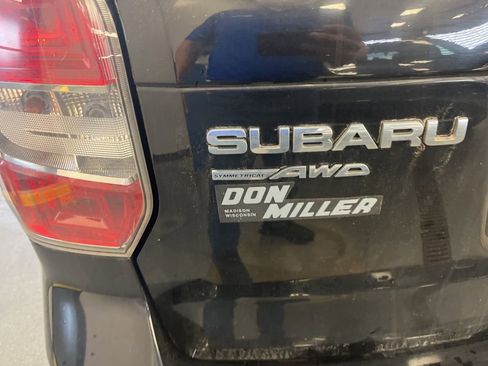 Used 2015 Subaru Forester 2.5i w/ Alloy Wheel Package AWD/4WD image 8