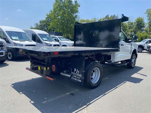 New 2025 Ford F550 4x4 Supercab Super Duty image 26