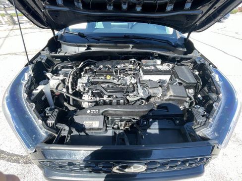 Used 2023 Toyota Corolla Cross L image 19