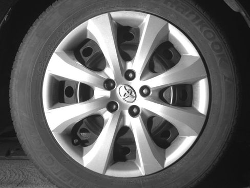 Used 2025 Toyota Corolla LE FWD image 13