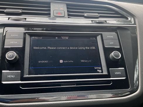 Used 2020 Volkswagen Tiguan S AWD/4WD image 36