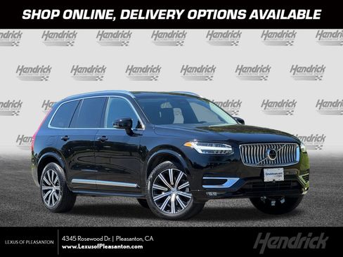 Used 2025 Volvo XC90 B6 Plus image 1