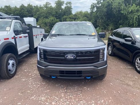 Used 2025 Ford F150 Lightning XLT AWD/4WD image 2