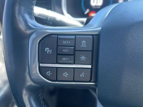 Used 2023 Ford F150 Limited image 10
