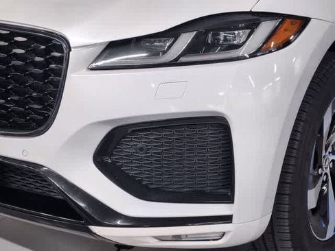 Used 2025 Jaguar F-PACE R-Dynamic S AWD/4WD image 20