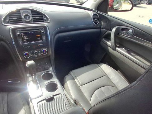 Used 2017 Buick Enclave Leather FWD image 11