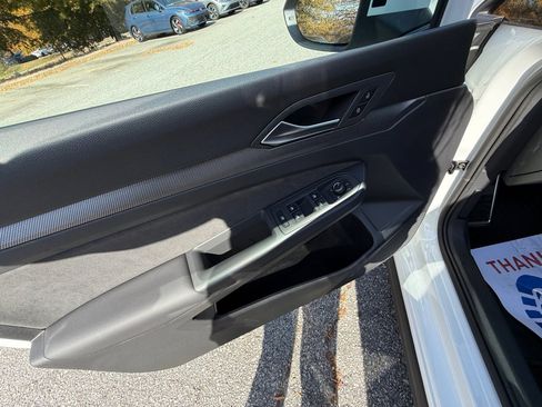 New 2026 Volkswagen Golf SE image 32