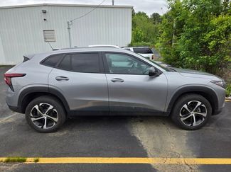 Used 2024 Chevrolet Trax RS w/ Driver Confidence Package FWD video 2