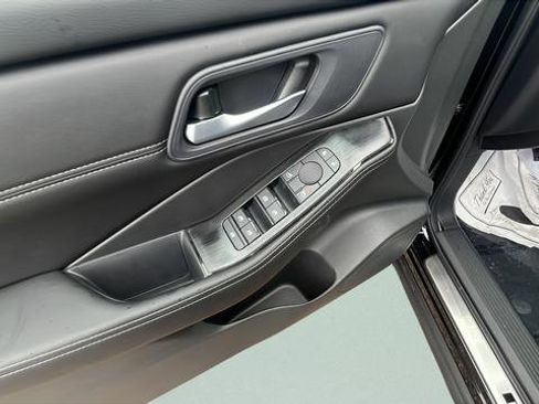 New 2026 Nissan Rogue SV AWD/4WD image 10